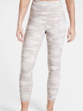 Athleta Neutral Beige Camo elevation 7/8 High-Rise Leggings